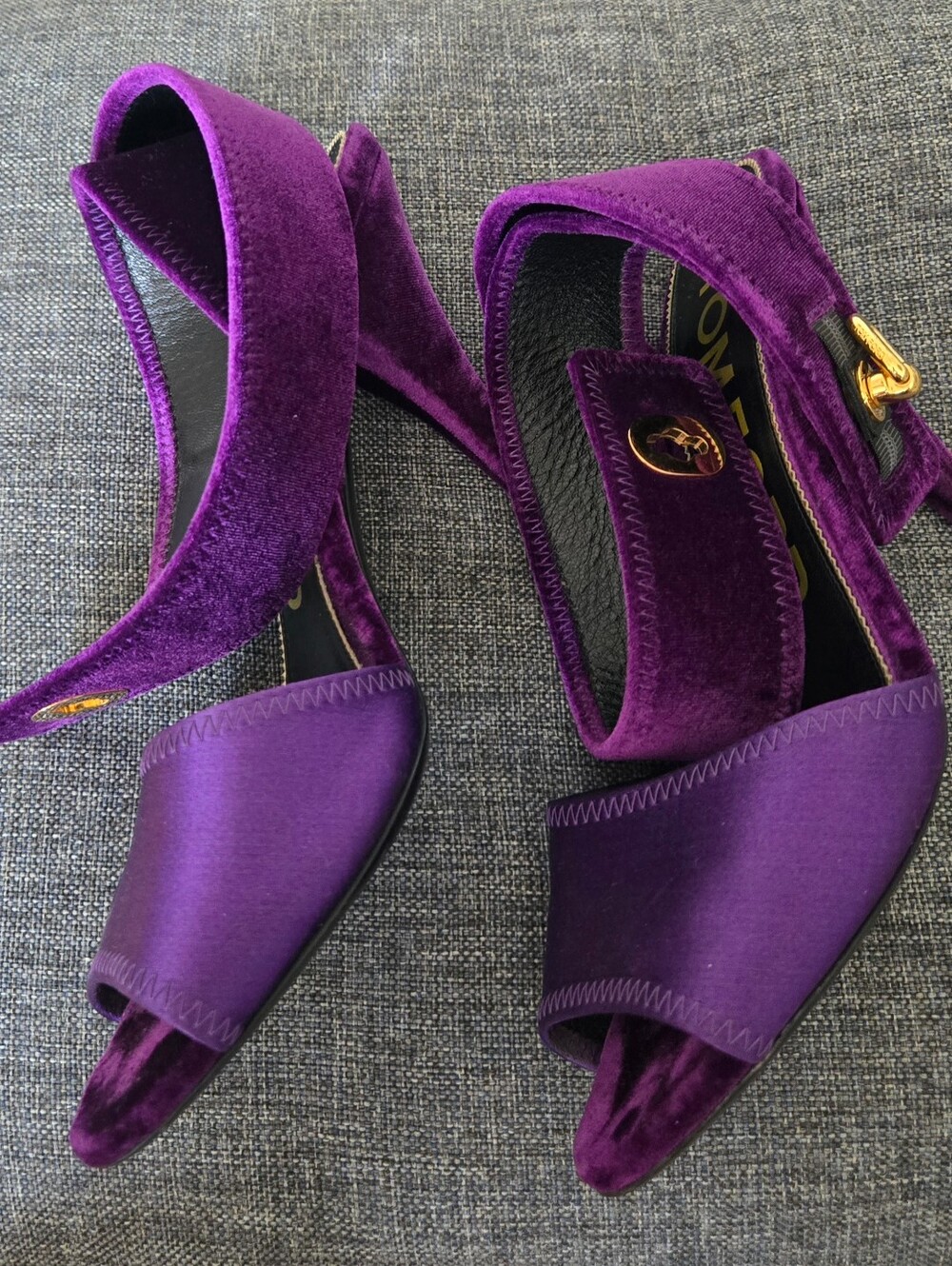 TOM FORD Velvet D'orsay Pumps Heels Size US 8.5/ EUR 39 Purple Leather - Picture 7 of 14